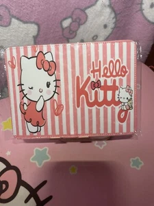 Porta pasaporte personalizado sublimado Hello Kitty. - Imagen 1 de 2
