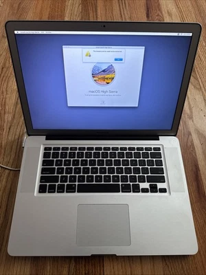 Apple MacBook Pro A1286 15 polegadas meados de 2010 Intel I7 2.66GHz, 8GB RAM, HDD de 500GB - Imagem 1 de 4