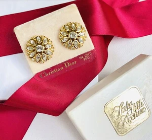 Scatola firmata fiore borchie vintage Christian Dior Swarovski cristallo 14k post posteriore - Foto 1 di 8