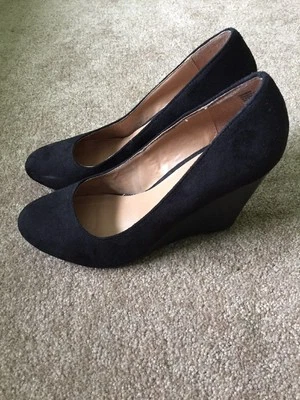 Mujer Mix No. 6 zapatos de tacón de cuña negros talla 9 Otavia imitación gamuza Foto 1 de 4