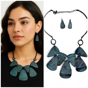 Conjunto de collar y pendientes hechos a mano arte geométrico moderno - Imagen 1 de 3