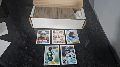 Juego de inicio casi parcial de fútbol americano Topps 1982 415/528 - EX-MT Foto 1 de 2