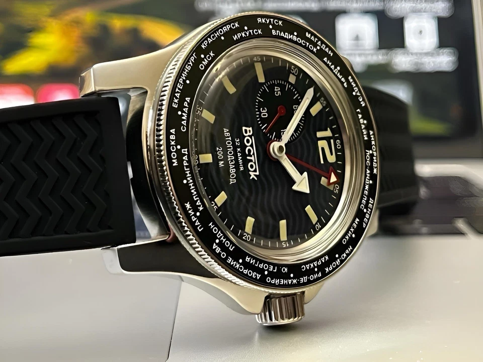 Nuevo Reloj Automático Para Hombre Vostok Amphibian 13003V Esfera Azul Buceo 20 ATM Foto 1 de 4