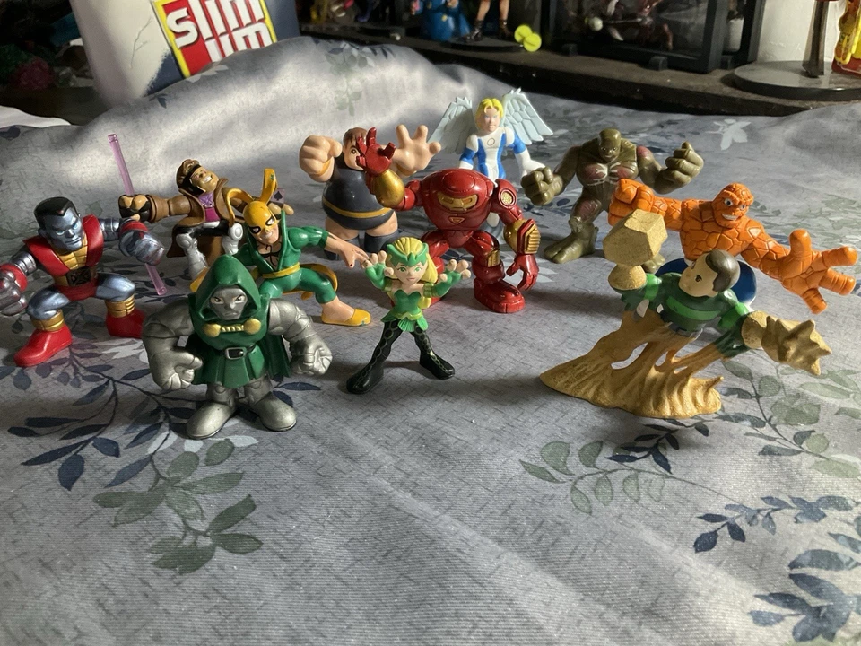 Lot Fisher-Price Imaginext Super Friends Figure Marvel Comics Wolverine,Doom - Image 1 of 4