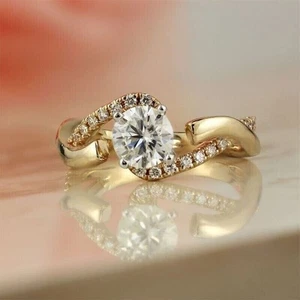 Round Cut Simulated Diamond Pretty WBand Ring In 14k Yellow Gold Plated - Picture 1 of 5