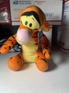 Disney TIGGER 2001 plush with Disney tag - 10" in length - Picture 1 of 4