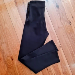 Women's size 8 'WITCHERY' Gorgeous black scuba high waist pants - EUC - Picture 1 of 6