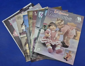 Lote de 10 folletos de diseño de diseños de ganchillo para muñecas Annies Attic 12-15" - Imagen 1 de 12