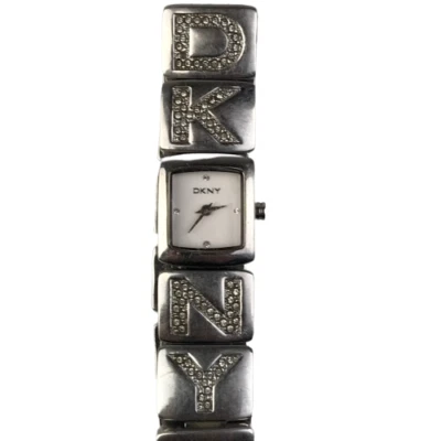 Reloj de pulsera DKNY vintage para mujer Foto 1 de 4