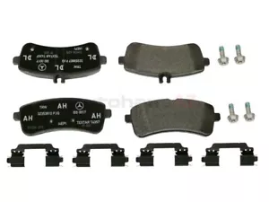 GENUINE MERCEDES Brake Pad Set 0084201120 Mercedes Benz S550 S600 S560 AMG GT - Picture 1 of 1