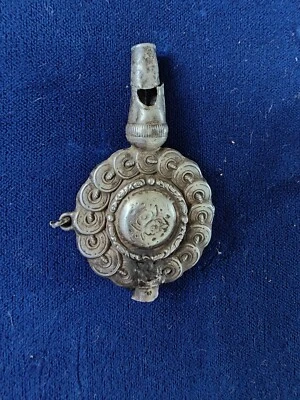 SIFFLET ANCIEN EN ARGENT MASSIF 🍒 - Photo 1/4