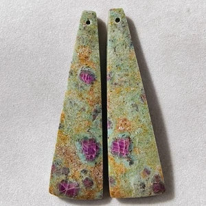 57 kt natürlicher Rubin Fuchsit gebohrt Paar Cabochon Edelstein 50 x 14,6 mm - Bild 1 von 3