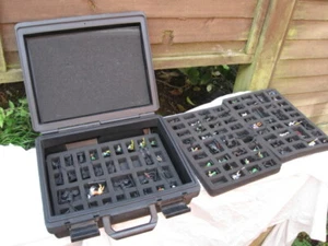 GAMES WORKSHOP/WARHAMMER CASED JOB LOT.@ 90 x Metal/Plastic Figures.1990's-2000' - Picture 1 of 11