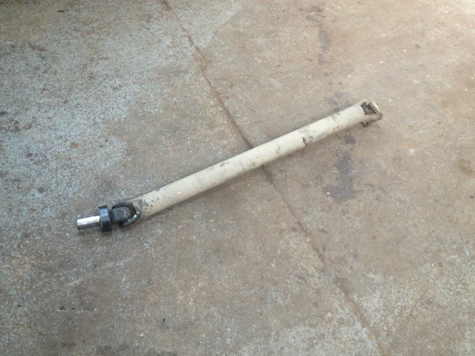 MITSUBISHI SHOGUN SPORT 2.5 TD 2002 REAR PROPSHAFT PROP SHAFT - Image 1 of 1