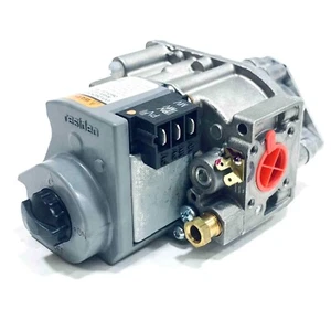 VR8204C3015 Burnham Natural Gas Valve - Picture 1 of 5