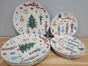 Grace Teaware Holiday Nutcracker Christmas Cheer Porcelain Dinnerware ---PICK--- - Foto 1 di 7