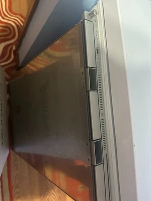 Apple Xserve Xeon  A1196 D. Core Xeon 3GHz x2 random  HDD no OS - Image 1 of 2