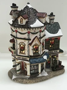 St Nicholas Square Village Collection Village Cobbler & Antique Shop 2004 Mint - Picture 1 of 22