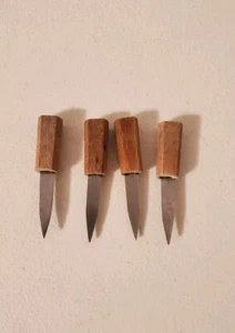Vintage Set Of 4 Wooden Handle Corn Cob Holders/Skewers/knives Stainless Steel - Picture 1 of 3