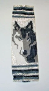 Beaded WOLF Bracelet with magnetic clasp 7x2" Handmade Regalia New Silver - Picture 1 of 2
