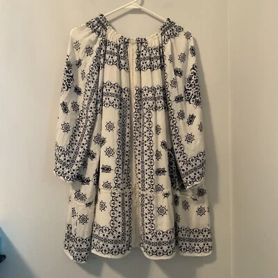 Vestido Corto Zara Trafaluc Talla Mediana Blanco Azul Caftán Boho Hippie Festival Foto 1 de 4