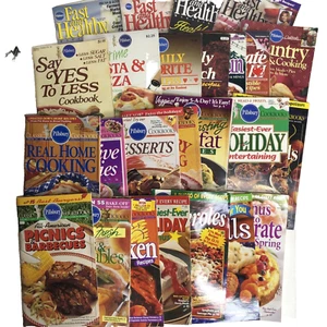 Vintage Lot 25 Small Pillsbury Classic Cookbook Booklets 1980 1990s - Picture 1 of 9