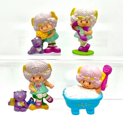 Juego de miniatura de lujo Strawberry Shortcake Angel Cake & Souffle Skunk años 80 Foto 1 de 4