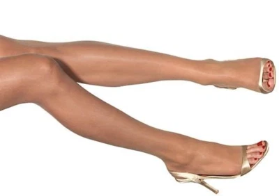 C M Peavey Lt Biege Toeless Pantimedias Hooters Uniforme Halloween Disfraz Showgir Foto 1 de 4