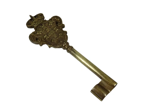 SOLID BRONZE ANTIQUE SKELETON KEY COAT OF ARMS PORTUGUESE 1890S  19TH CENTURY Cover