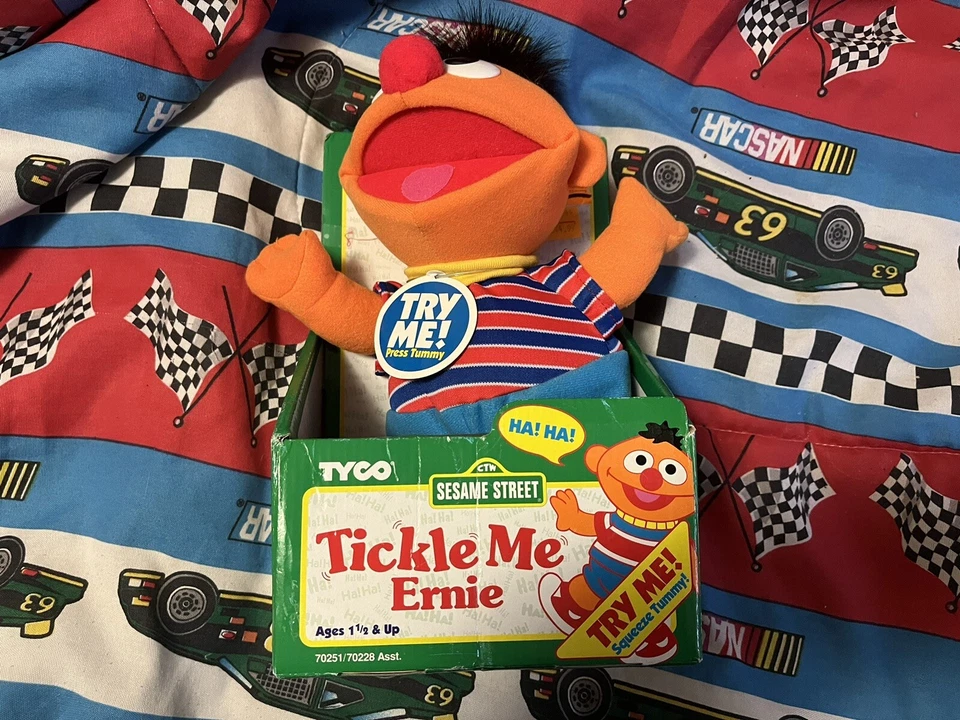 TYCO 1996 Tickle Me Ernie Sesame Street Electonic Plush