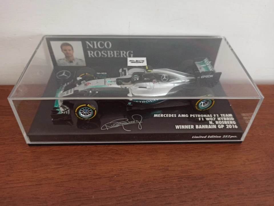 F1 Mercedes Petronas W07 Rosberg Winner Bahrain GP 2016 1/43 Minichamps - Immagine 1 di 2