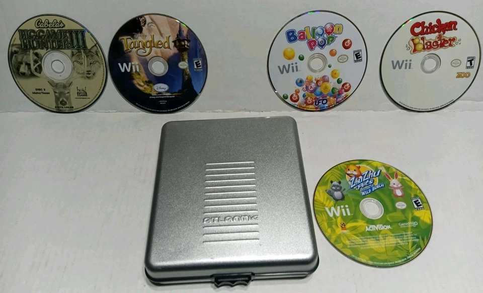 Nintendo Wii Family Game Disc Lot of 5 & Metal Atlantic Hardshell Disc Case - Image 1 of 4
