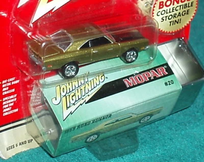 Johnny Lightning 1969 Plymouth Road Runner techo rígido con lata de coleccionista 1/64 Foto 1 de 4