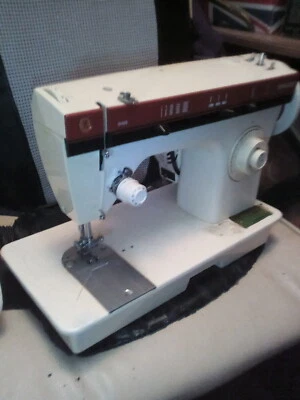 NICE RARE RETRO SINGER G105 SEMI INDUSTRIAL HEAVY DUTY SEWING MACHINE, VGC - Image 1 of 4