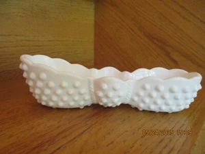 Plato Hobnail Fenton Blanco Forma de Arco Único 7 1/2" de Largo *¡Envío Incluido!* - Imagen 1 de 7