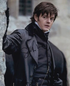 SAM RILEY signed Autogramm 20x25cm PRIDE PREJUDICE ZOMBIES in Person autograph - Picture 1 of 1