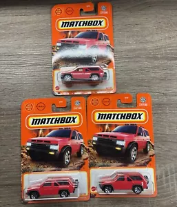 LOTE DE (3) NISSAN PATHFINDER 1985 CAJA DE CERILLAS DIECAST, ROJO, NUEVO PARA 2024!!!!!!!!!!!!! - Imagen 1 de 2