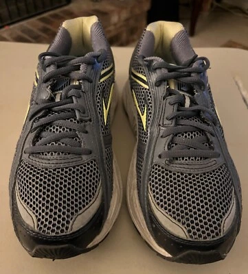 Brooks Women's Dyad 7 Running Shoes   size 8   Grey/Lime/White - Image 1 of 2