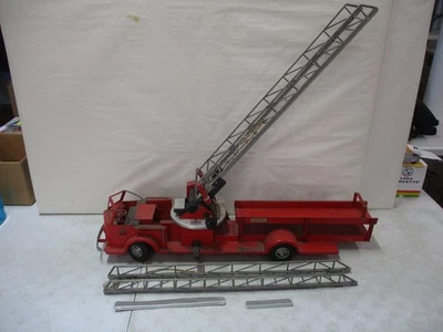 Camión de bomberos modelo Doepke Toys escalera Foto 1 de 4