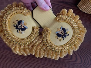 Pair of parade gold eupallets - Picture 1 of 9