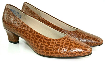 Zapatos de salón Hush Puppies para mujer de cuero marrón con tacón cómodo de vestir sin cordones 9,5 M Foto 1 de 4