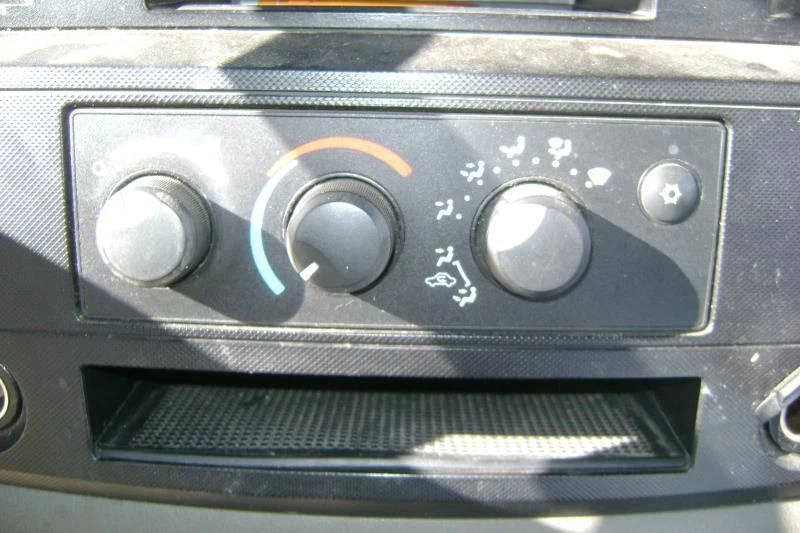 Heater Climate Temperature Control AC Fits 07-08 MITSUBISHI RAIDER 233328 - Изображение 1 из 1