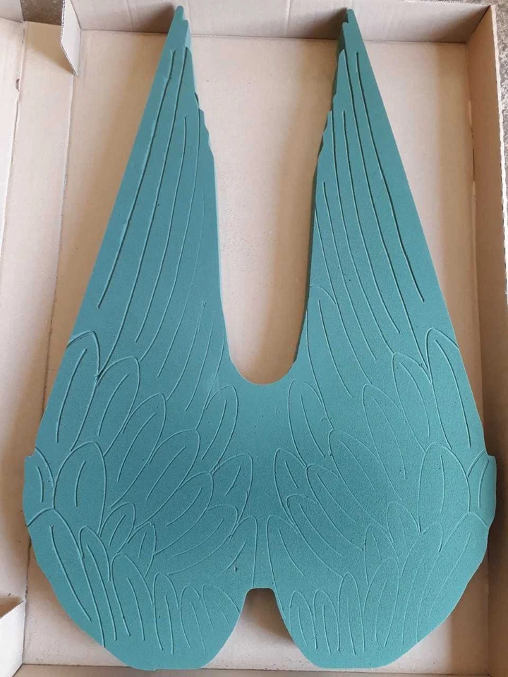 VAL SPICER ANGEL WINGS FLORAL FOAM FUNERAL MEMORIAL TRIBUTE SKU 2505