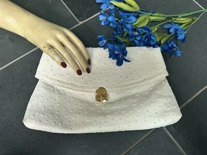 Vintage 1960s Ivory Faux Stamped Ostrich Leather Foldover Clutch Harry Levine - Picture 1 of 6