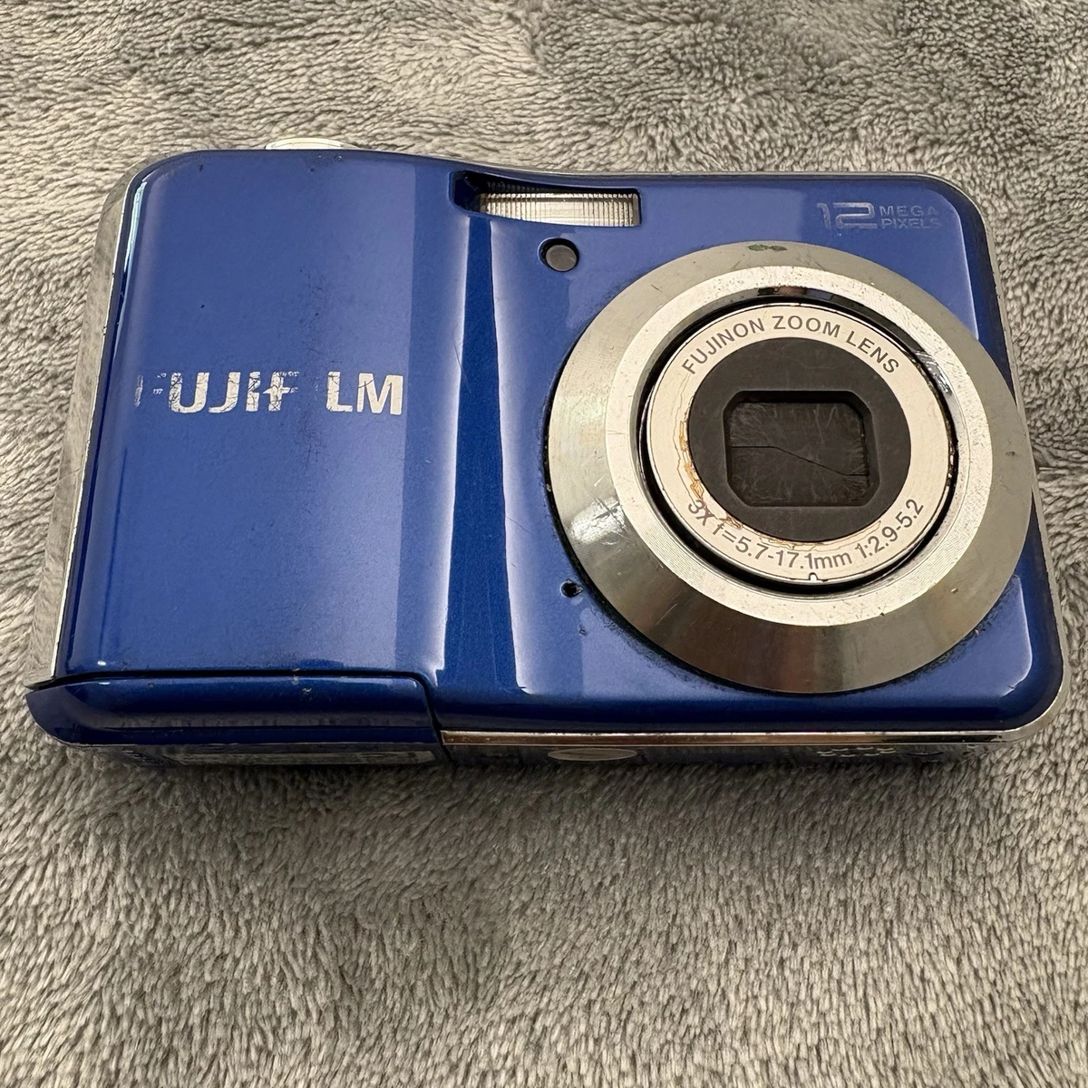 FUJIFILM 12.2メガピクセル コンパクトデジタルカメラ Amazon.com : Fujifilm FinePix JV100 12 MP Digital Camera with 3x