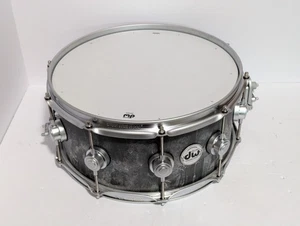 Tambor de hormigón DW 14 x 6,5 pulgadas Herrajes de cromo satinado - Imagen 1 de 9