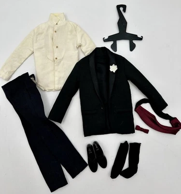 De Colección Ken 787 Esmoquin TRAJE Día de la Boda Completo Novio Traje Esmoquin Barbie Muñeca 1961 Foto 1 de 4