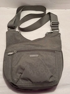 baggallini Crossbody Shoulder Bag Purse Gray Leopard Charlotte Criss Cross - Picture 1 of 13