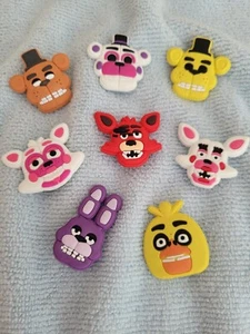 FIVE NIGHTS AT FREDDY'S shoe charms/cake toppers!! Set of 8! FAST USA SHIPPING!  - Picture 1 of 4