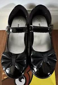SmartFit Kleinkind Mädchen Elena Il schwarz Lack Mary Jane elegante Schuhe Größe 12 - Bild 1 von 3